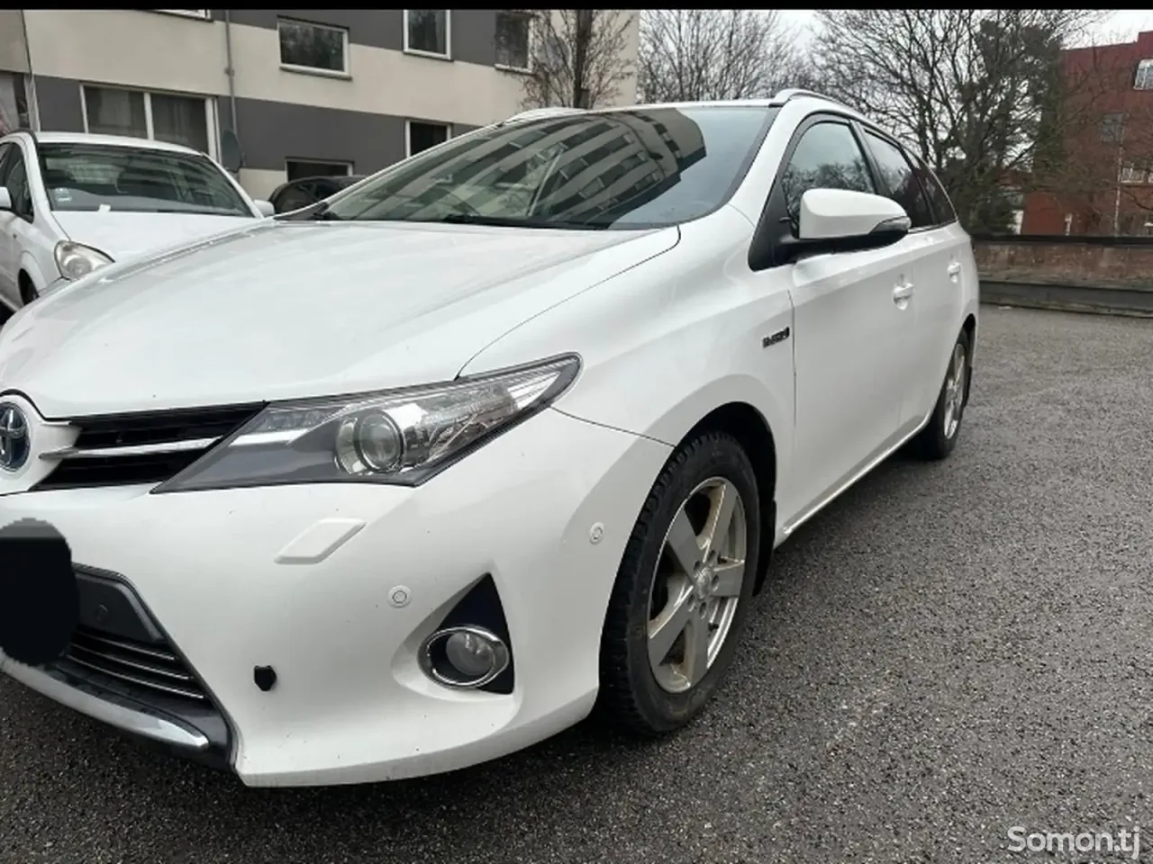 Toyota Auris 2014 · 1.8 AT