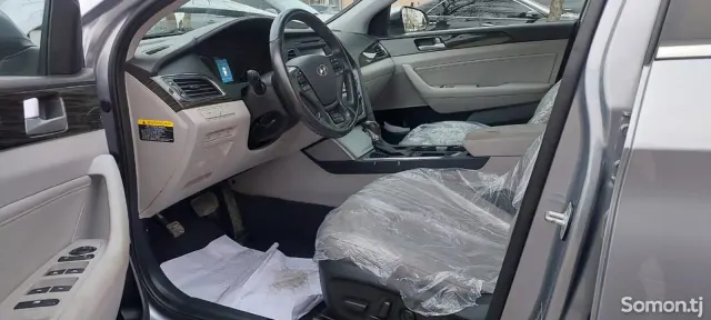 Hyundai Avanta Touring 2016 · 2.4 AT