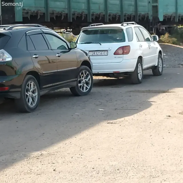 Toyota Harrier 2000 · 3.0 AT