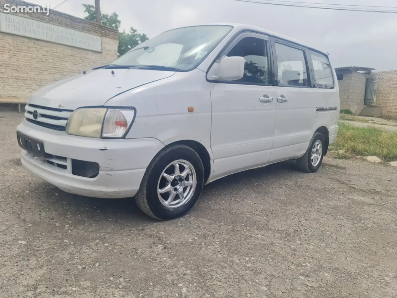 Toyota Town Ace 1998 · 2.0 AT