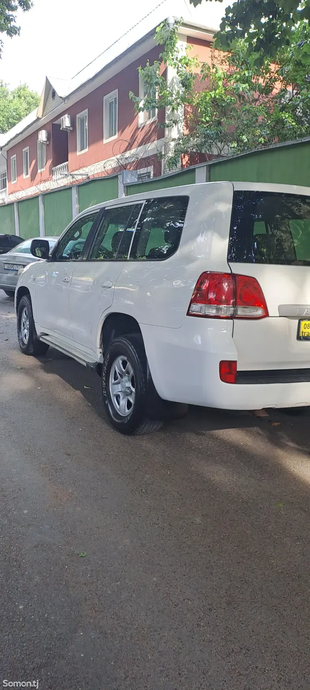 Toyota Land Cruiser 2008 · 4.0 MT