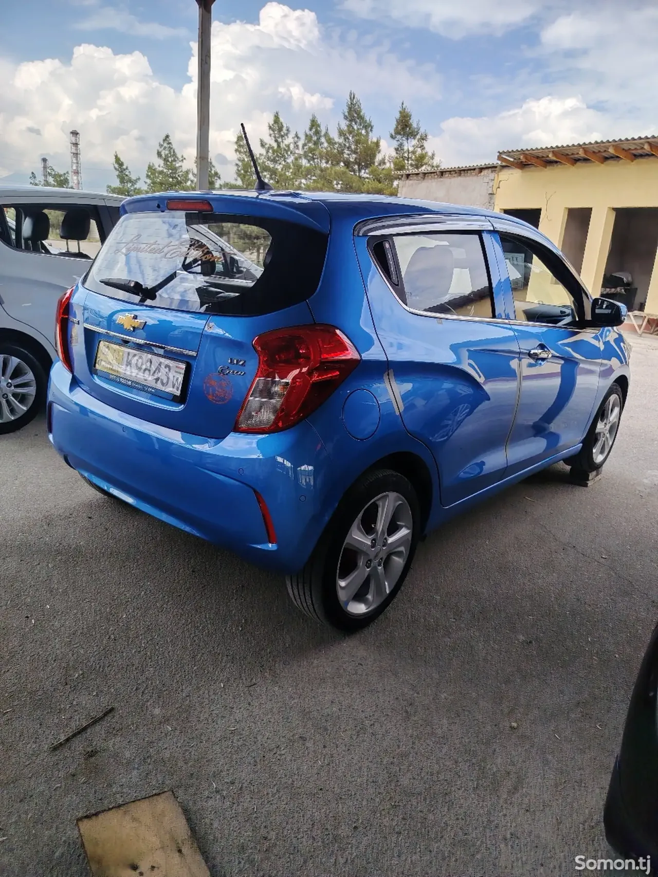 Chevrolet Spark 2015 · 1.0 AT