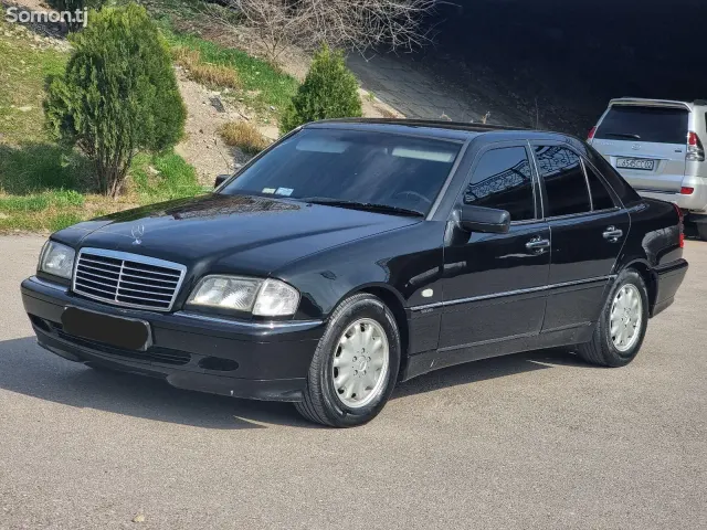 Mercedes-Benz C class 2000 · 2.0 AT