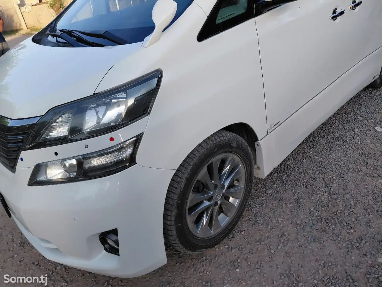 Toyota Vellfire 2014 · 2.4 AT