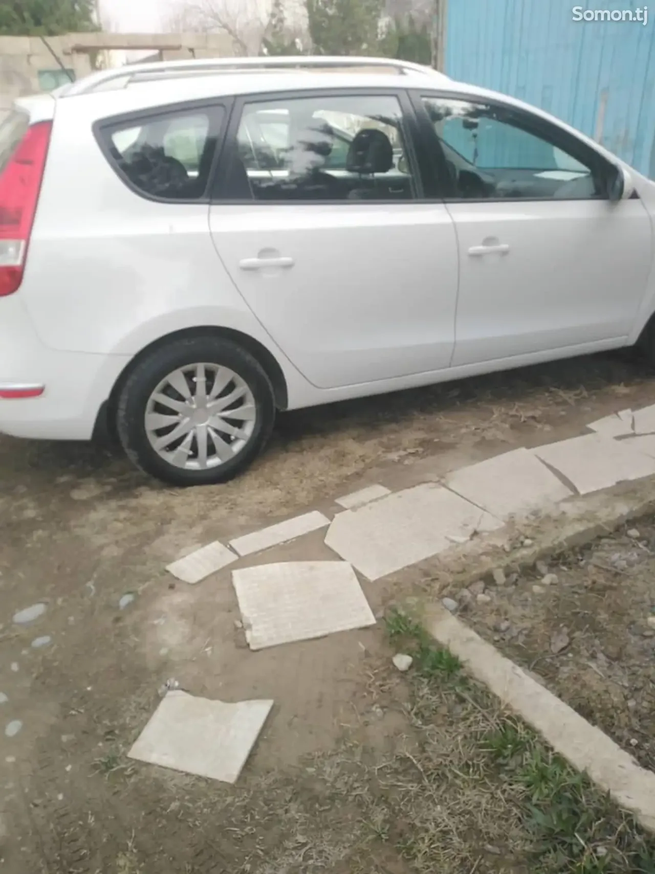 Hyundai Terracan 2011 · 1.6 AT