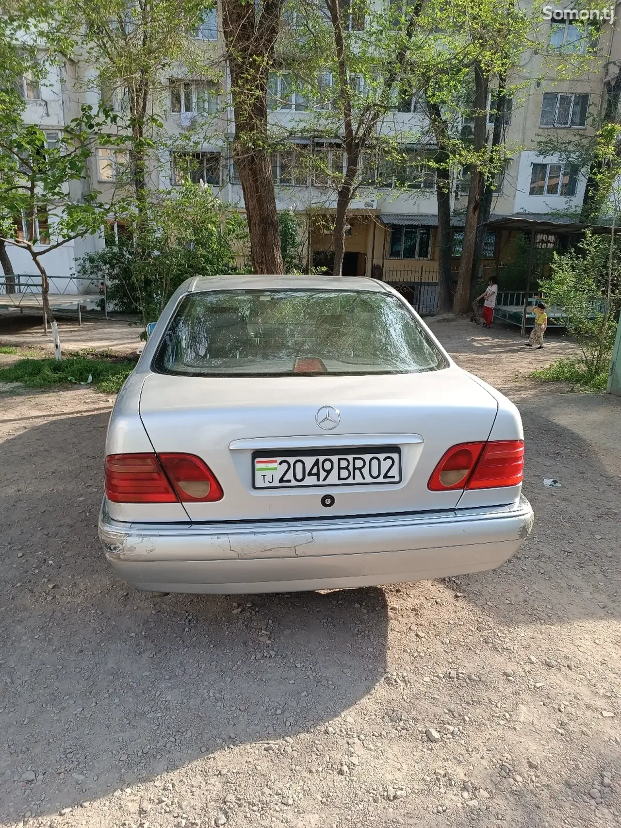 Mercedes-Benz E class 1997 · 2.2 MT