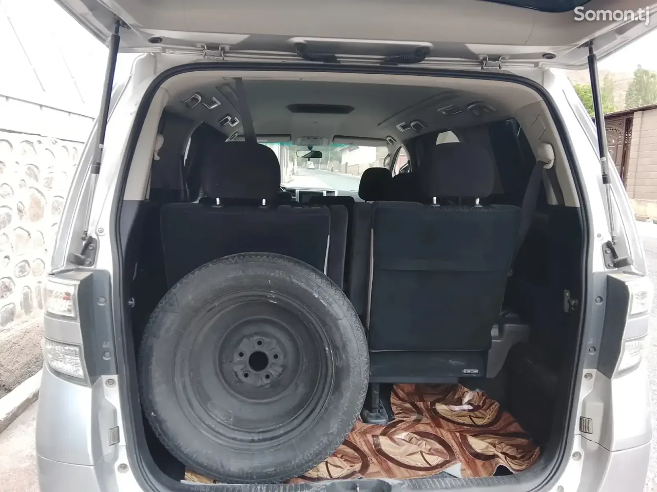 Toyota Vellfire 2008 · 2.4 AT