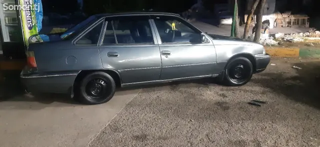 Daewoo Nexia 1995 · 1.6 MT