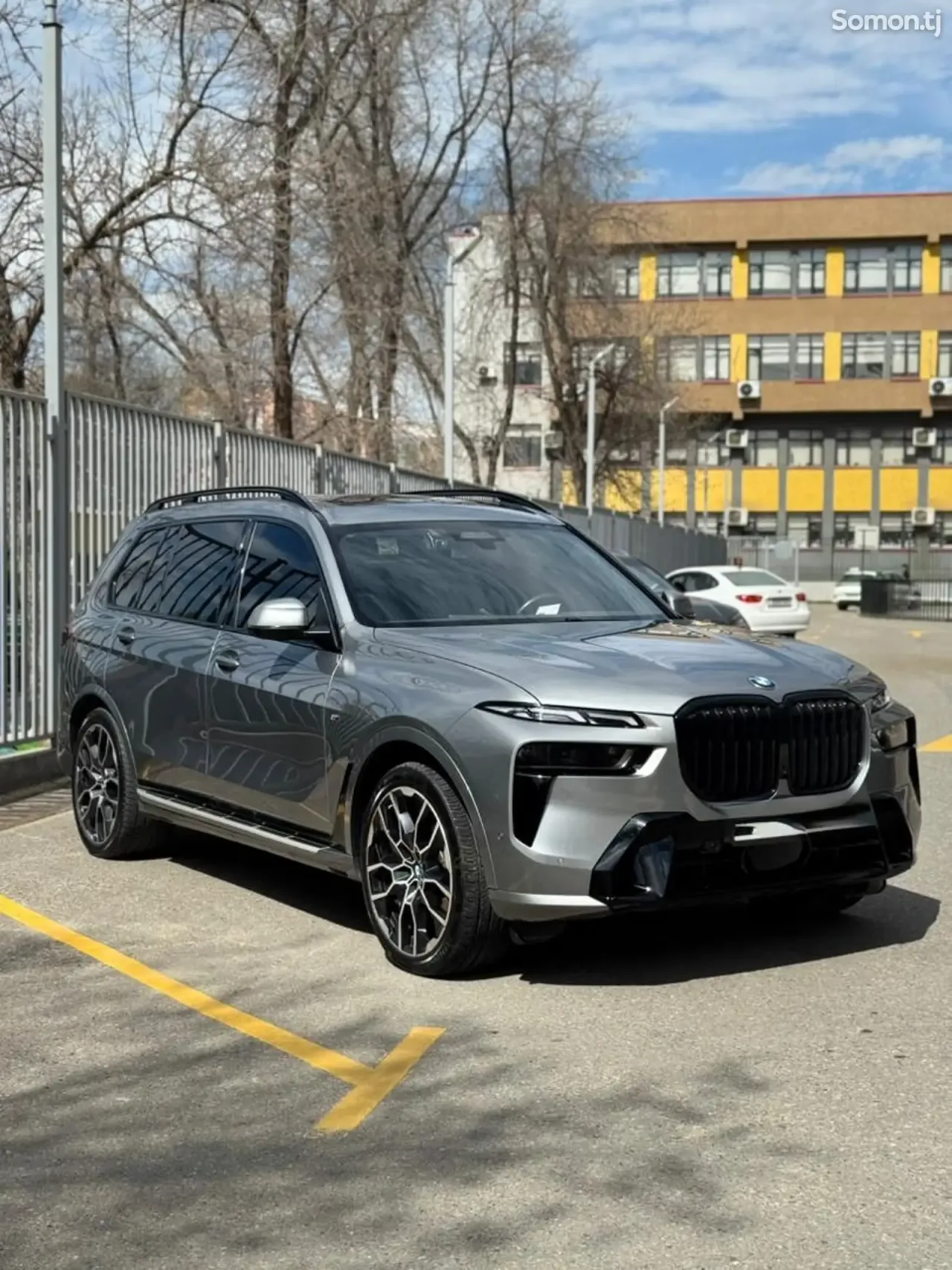 BMW X7 2023 · 4.0 CVT