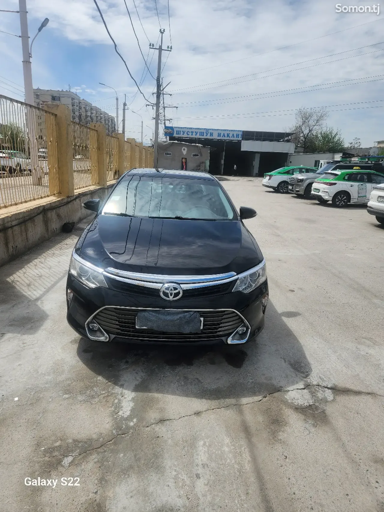 Toyota Camry 2016 · 2.0 AT