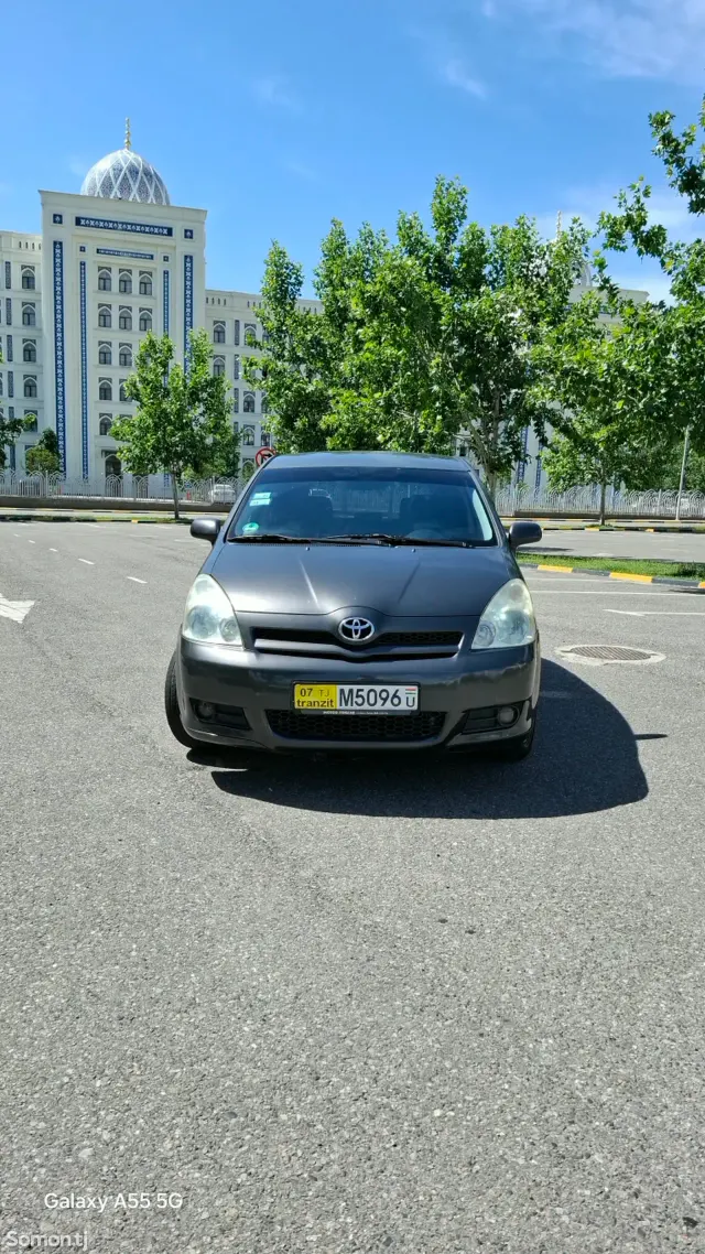 Toyota Verso 2007 · 2.2 MT