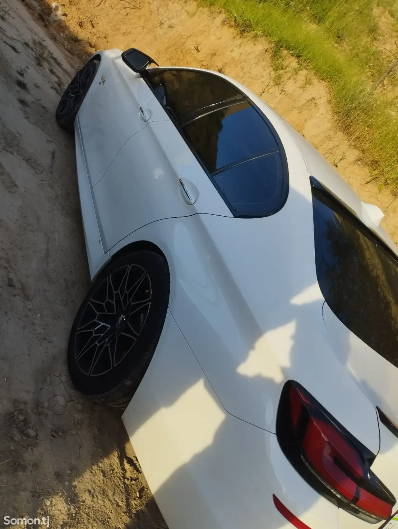 BMW 5 series 2012 · 3.5 AT