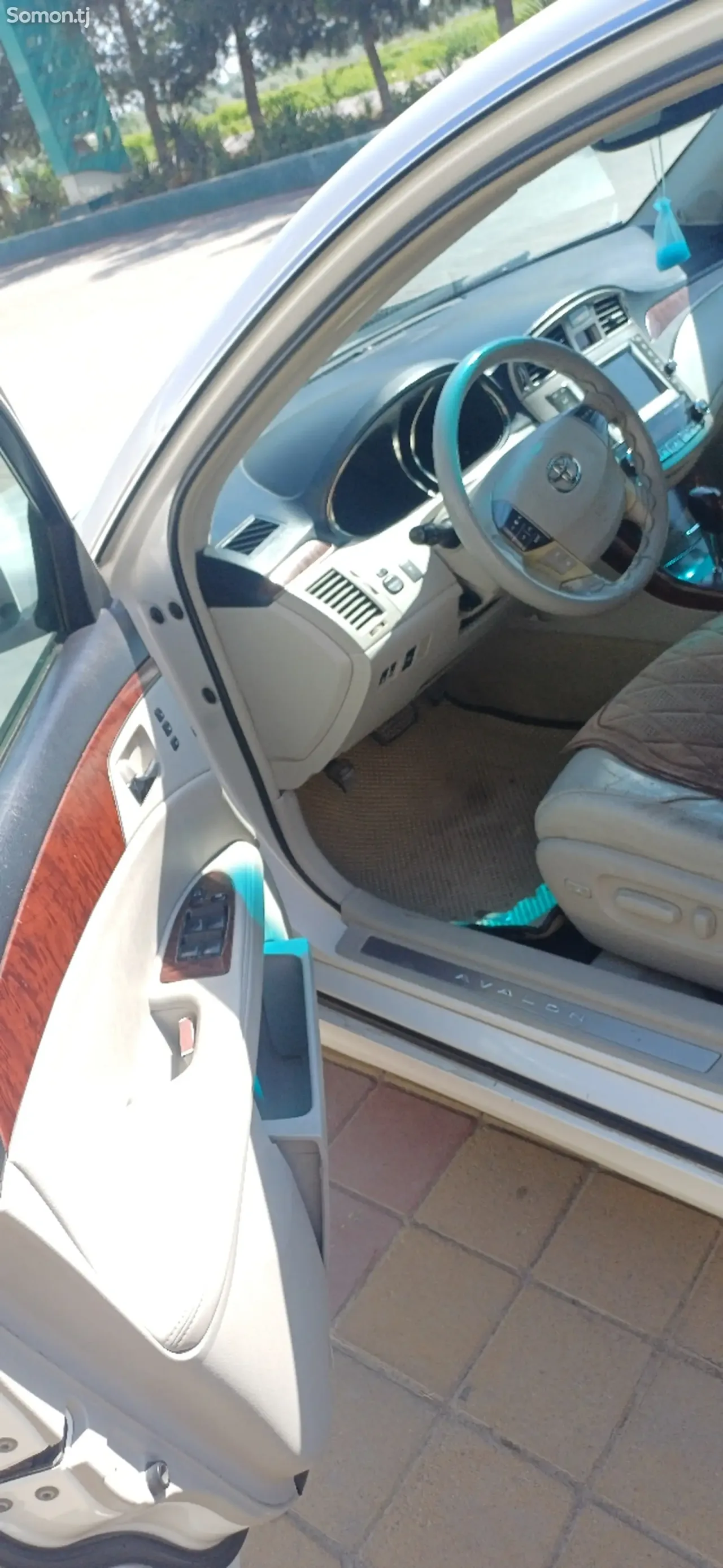 Toyota Avalon 2012 · 3.5 AT