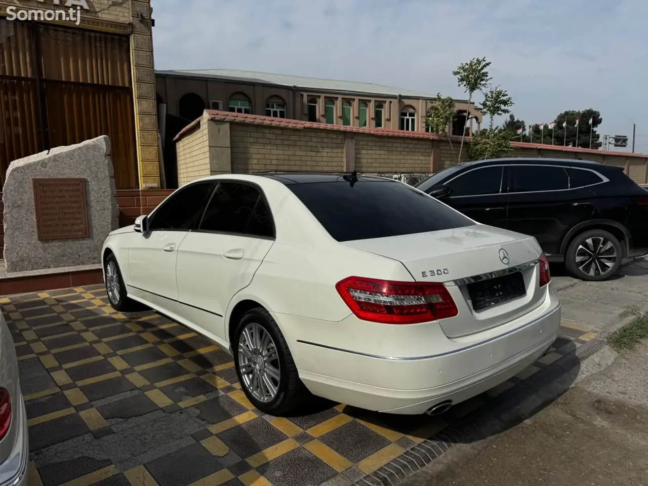 Mercedes-Benz E class 2012 · 3.0 AT