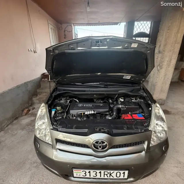 Toyota Verso 2006 · 1.8 MT