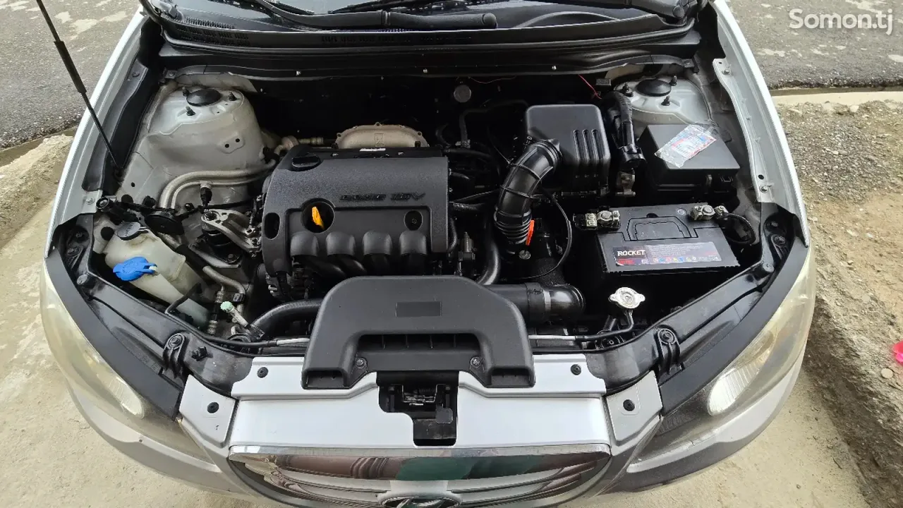 Hyundai Avante 2010 · 1.6 AT