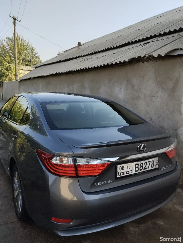 Lexus ES series 2015 · 3.0 AT