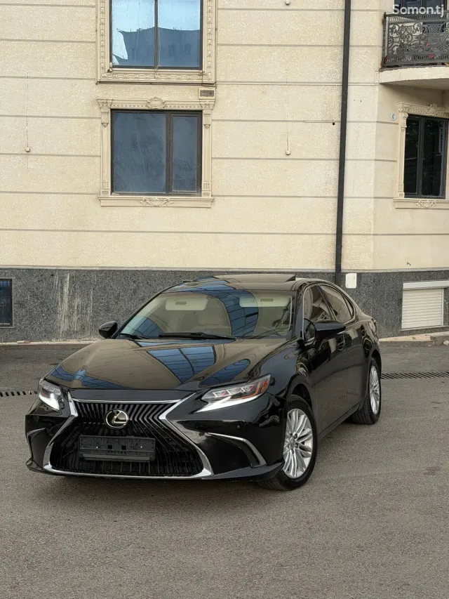 Lexus ES series 2014 · 3.5 AT