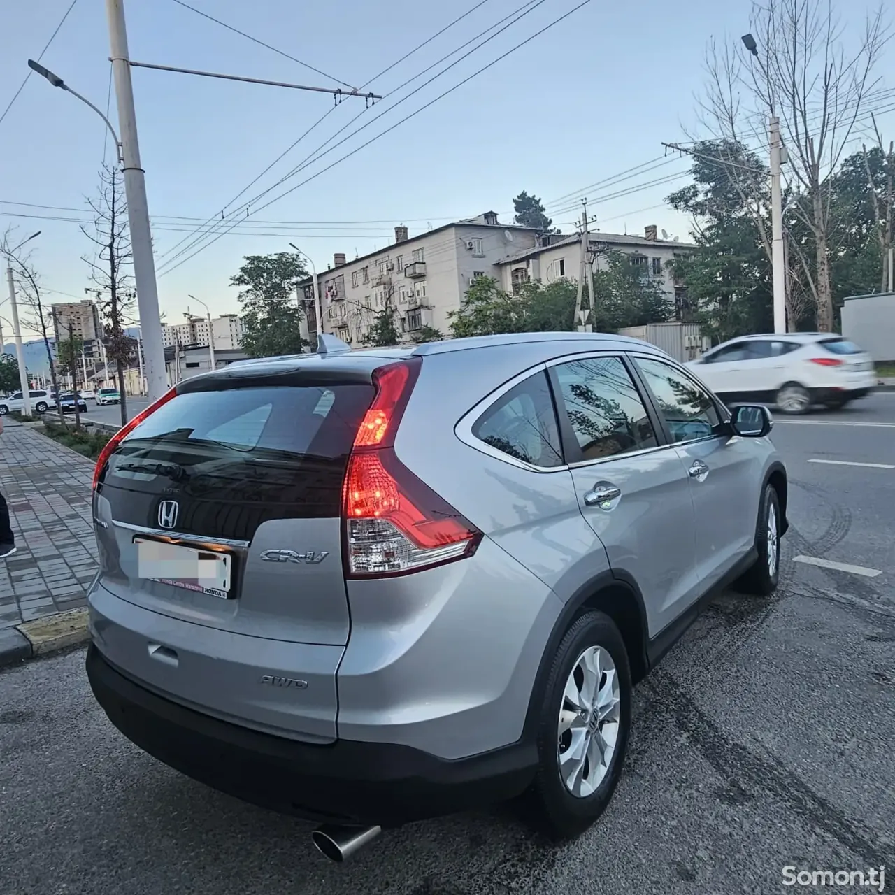 Honda CR-V 2013 · 2.4 AT