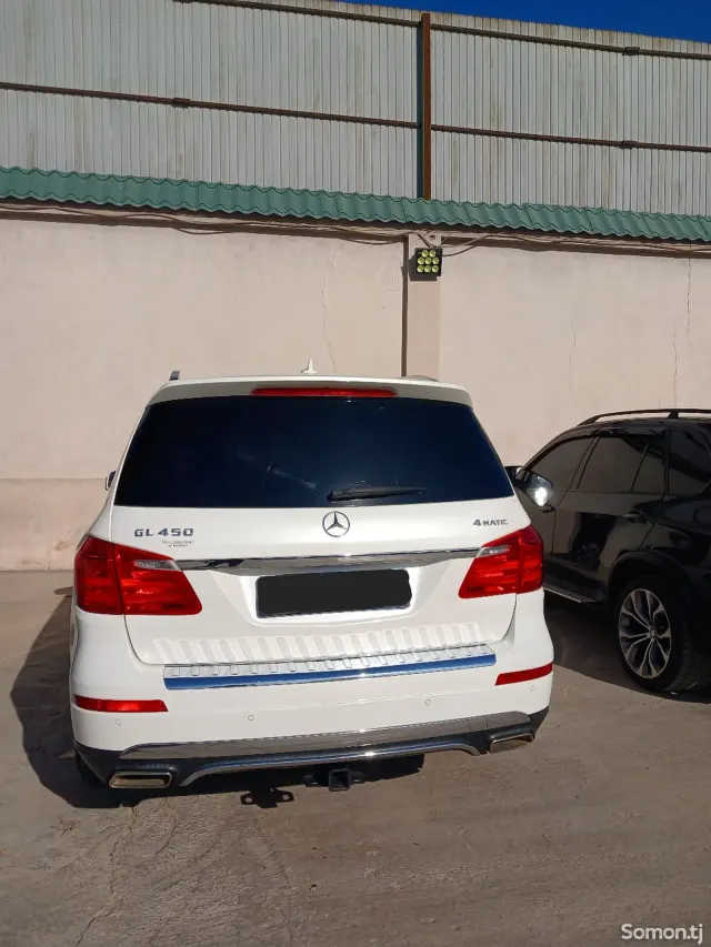 Mercedes-Benz GL class 2015 · 3.5 AT
