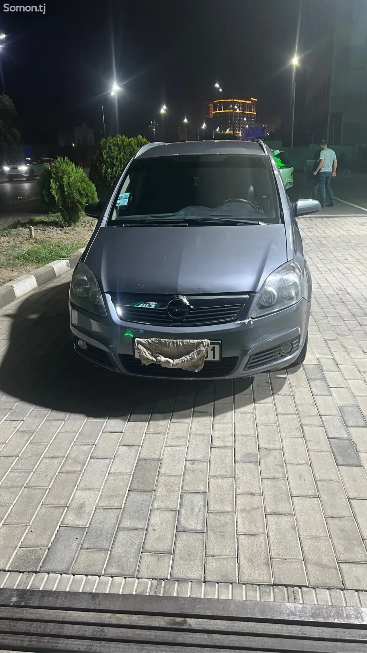 Opel Zafira 2007 · 1.9 MT
