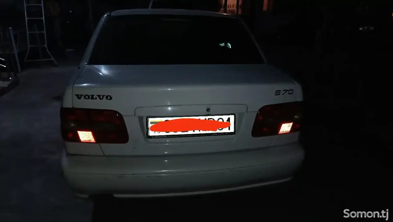 Volvo S70 1998 · 2.4 MT