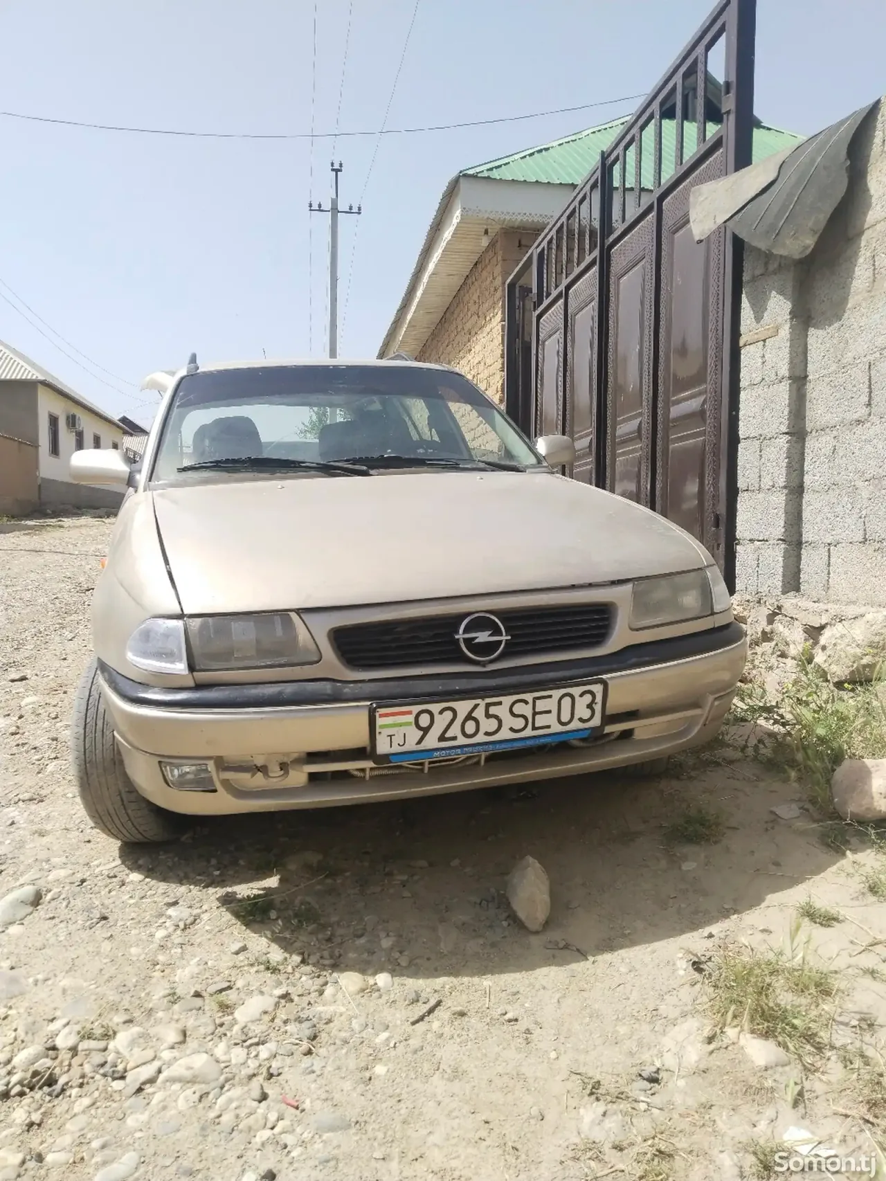 Opel Astra F 1998 · 1.6 MT