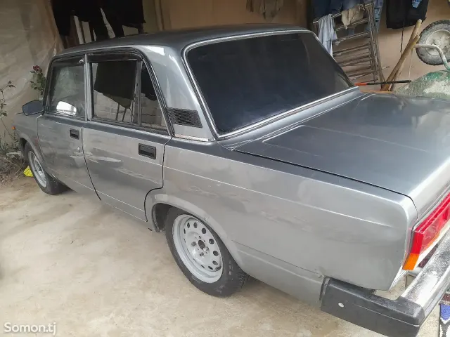 Lada (ВАЗ) 2107 2008 · 1.6 MT