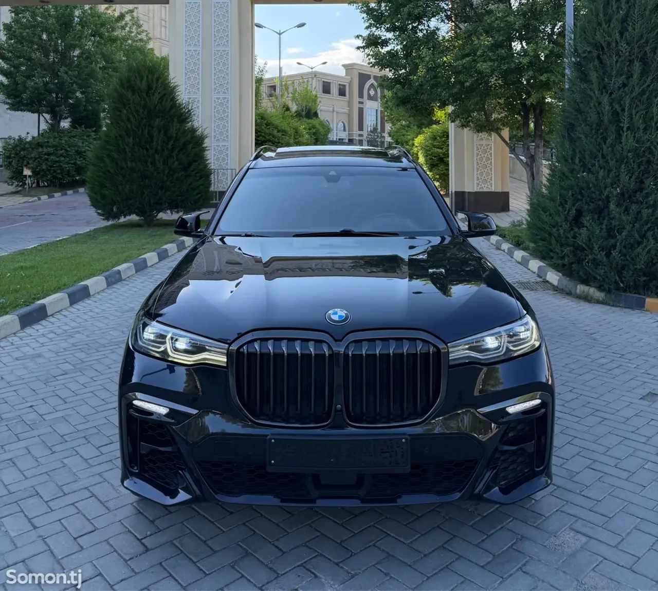 BMW X7 2021 · 4.0 AT