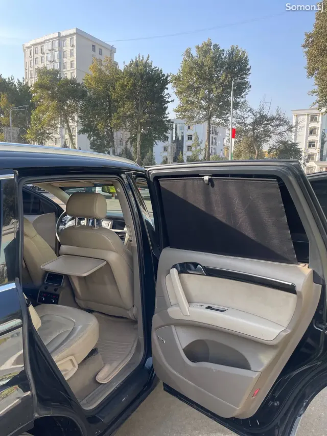 Audi Q7 2008 · 4.2 AT