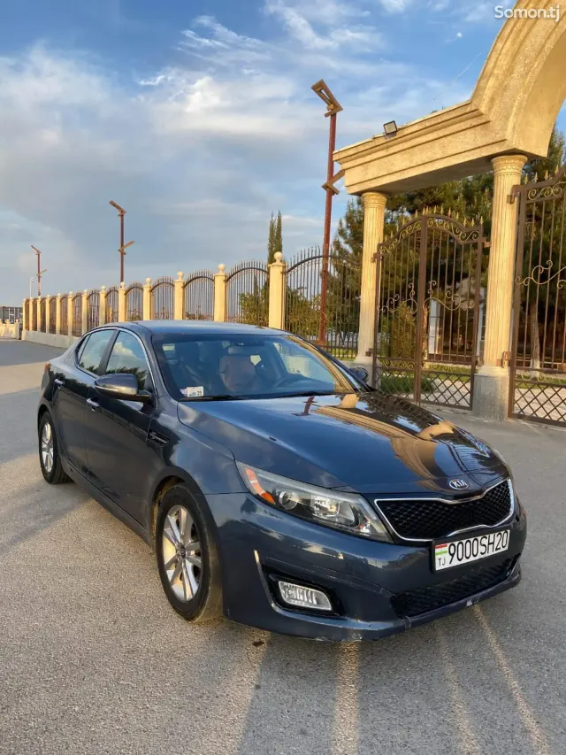 Kia Optima 2015 · 2.4 AT