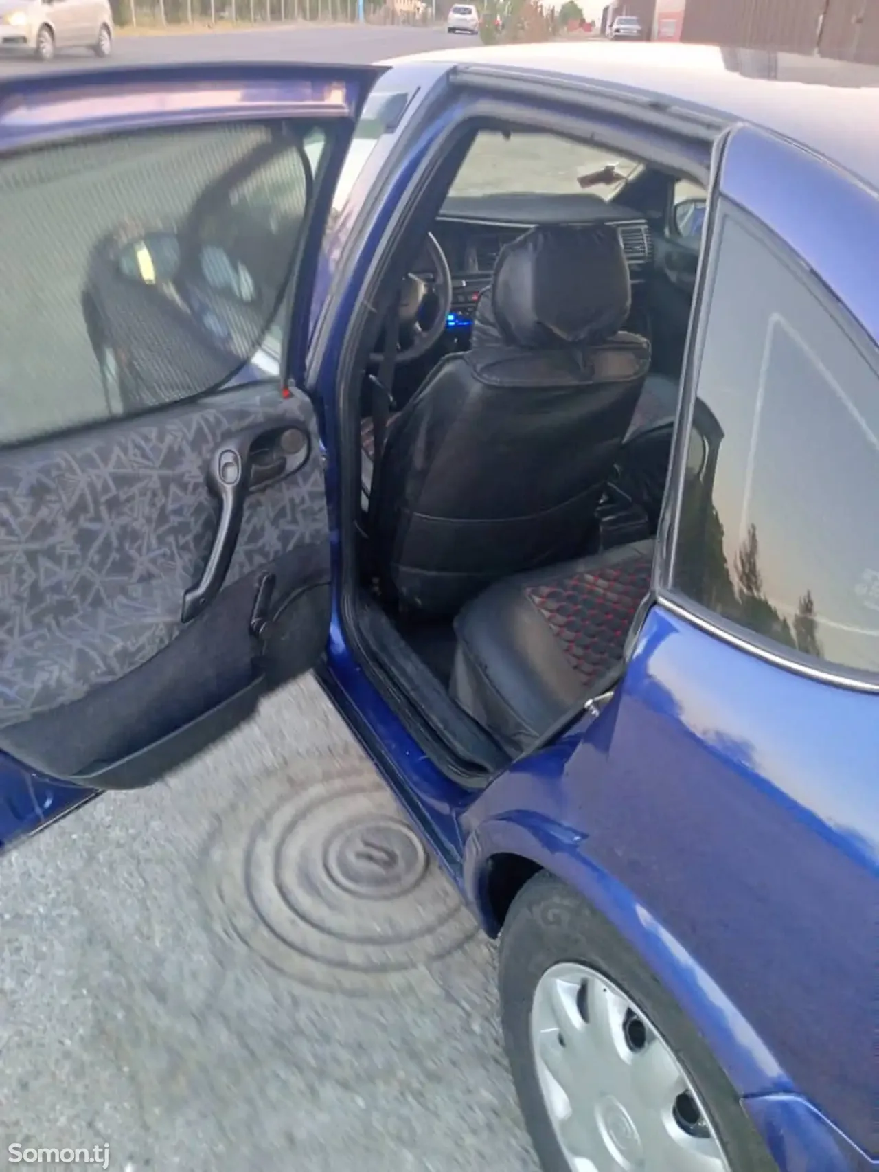 Opel Vectra B 1996 · 1.6 MT
