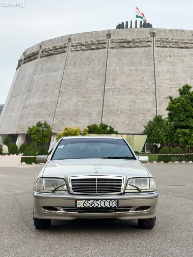 Mercedes-Benz C class 2000 · 1.8 MT