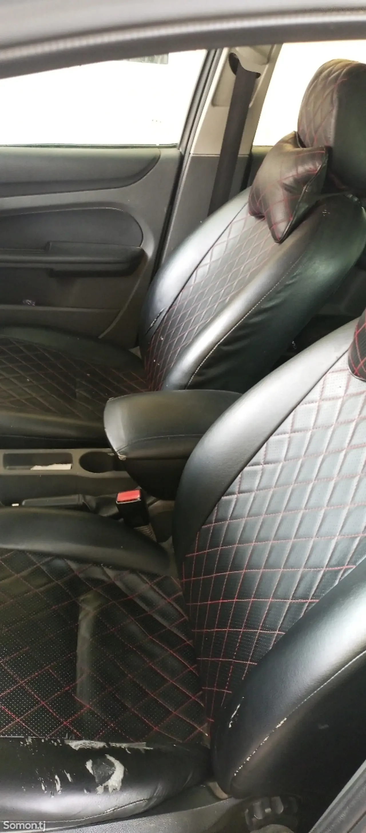 Ford Focus 2007 · 1.6 MT