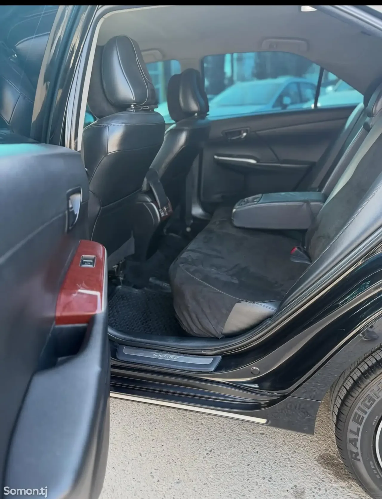 Toyota Camry 2014 · 2.5 AT