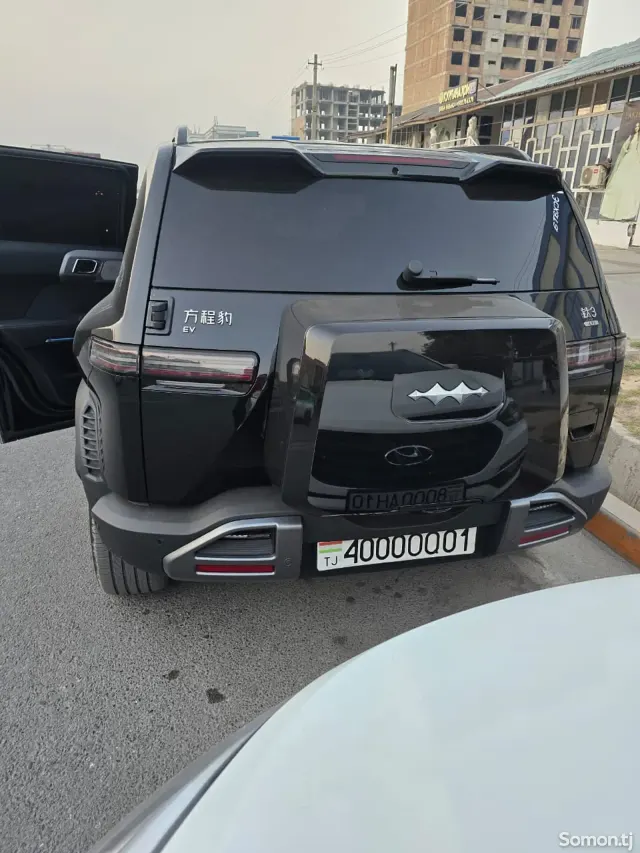 BYD Leopard 3 2025 · 4.4 AT