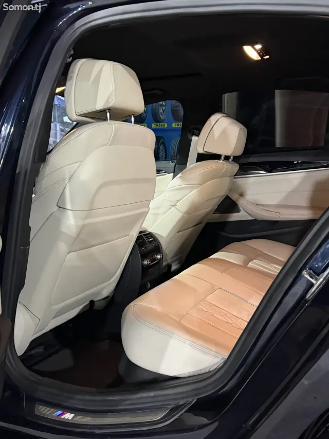 BMW 5 series 2019 · 3.0 AT