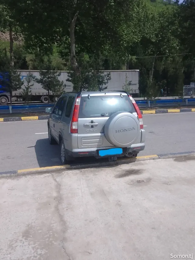 Honda CR-V 2005 · 2.4 MT