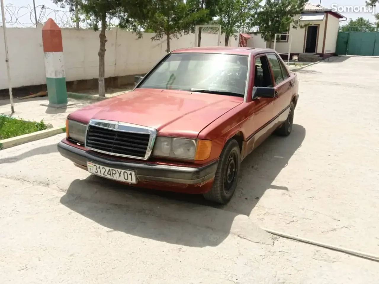Mercedes-Benz W124 1998 · 2.1 AT
