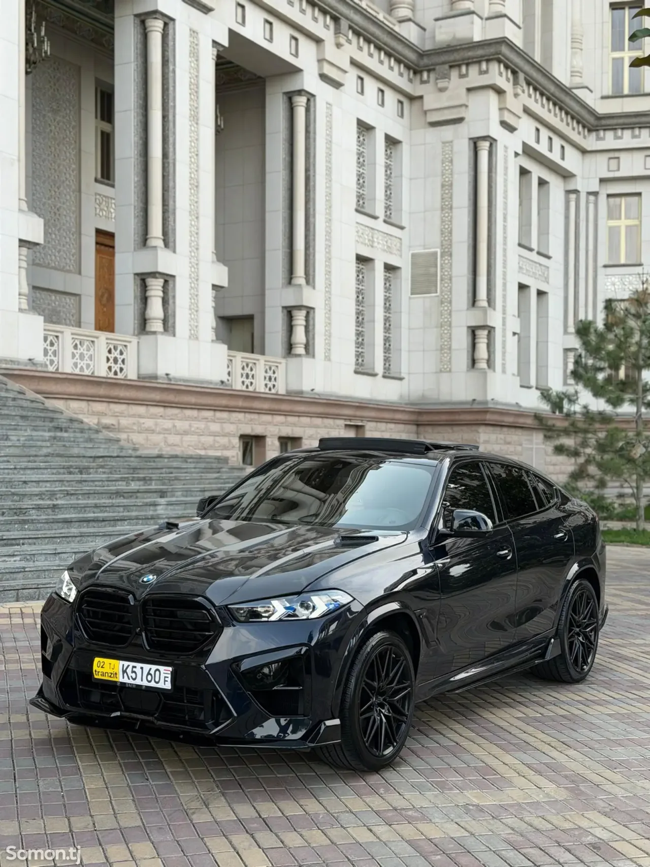 BMW X6 M 2021 · 4.4 AT