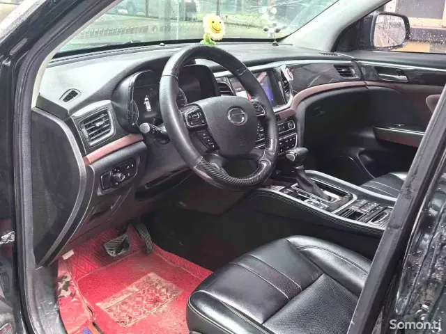 GAC Trumpchi GS8 2017 · 2.0 AT