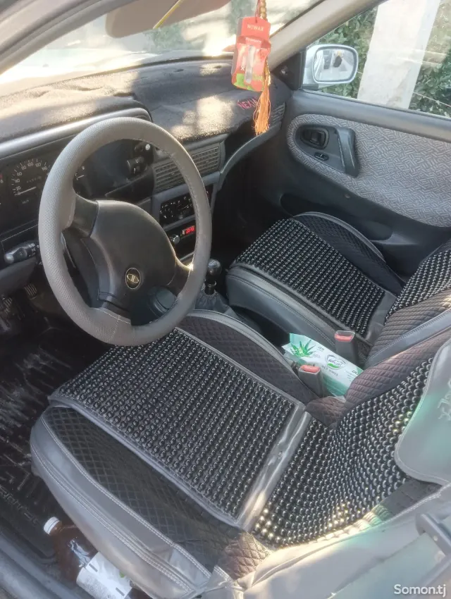 Daewoo Nexia 1996 · 1.5 MT