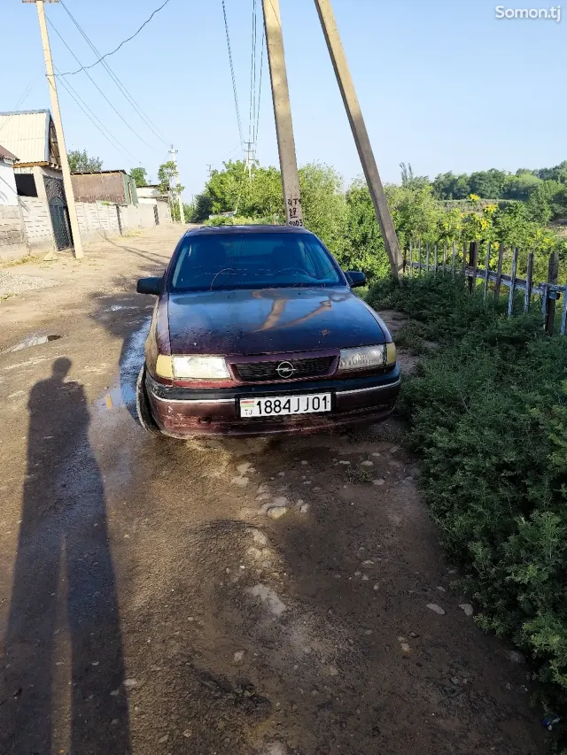Opel Astra F 1993 · 1.6 MT