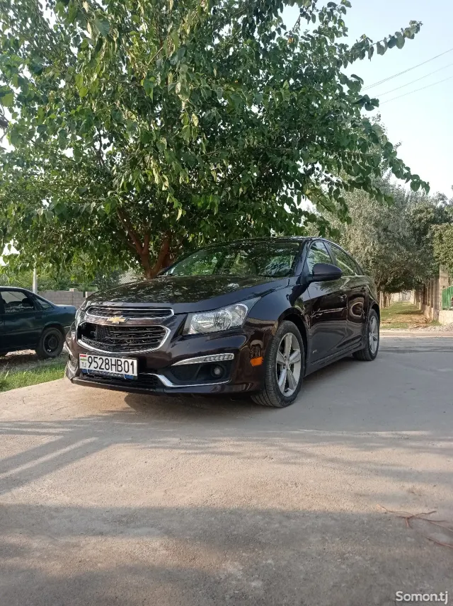Chevrolet Cruze 2015 · 1.4 AT