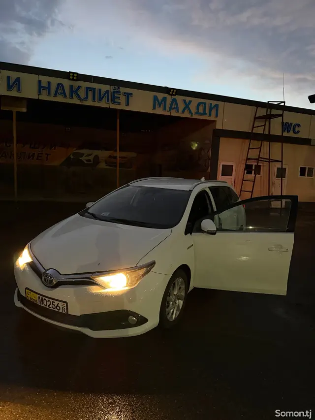 Toyota Fielder 2018 · 1.8 AT