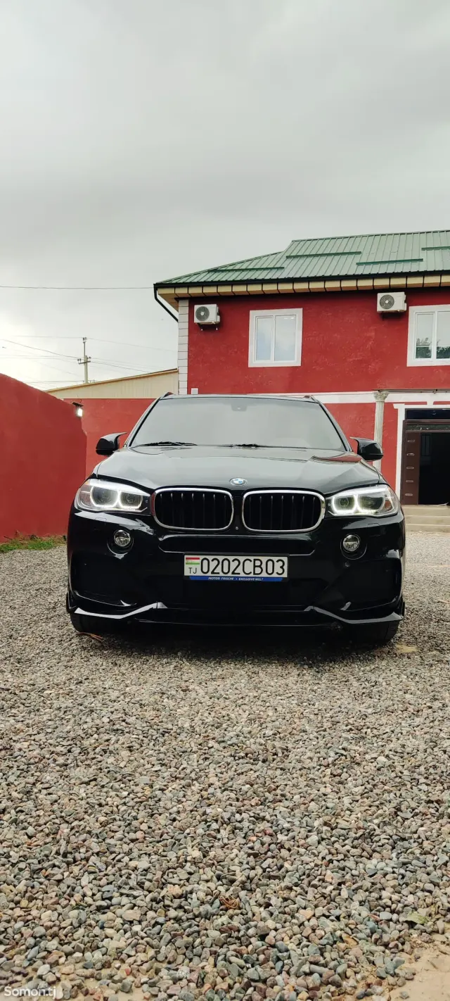 BMW X5 2015 · 3.0 AT