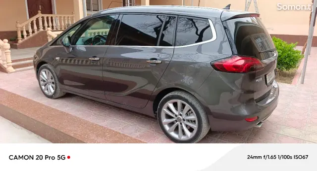 Opel Zafira 2012 · 1.9 AT
