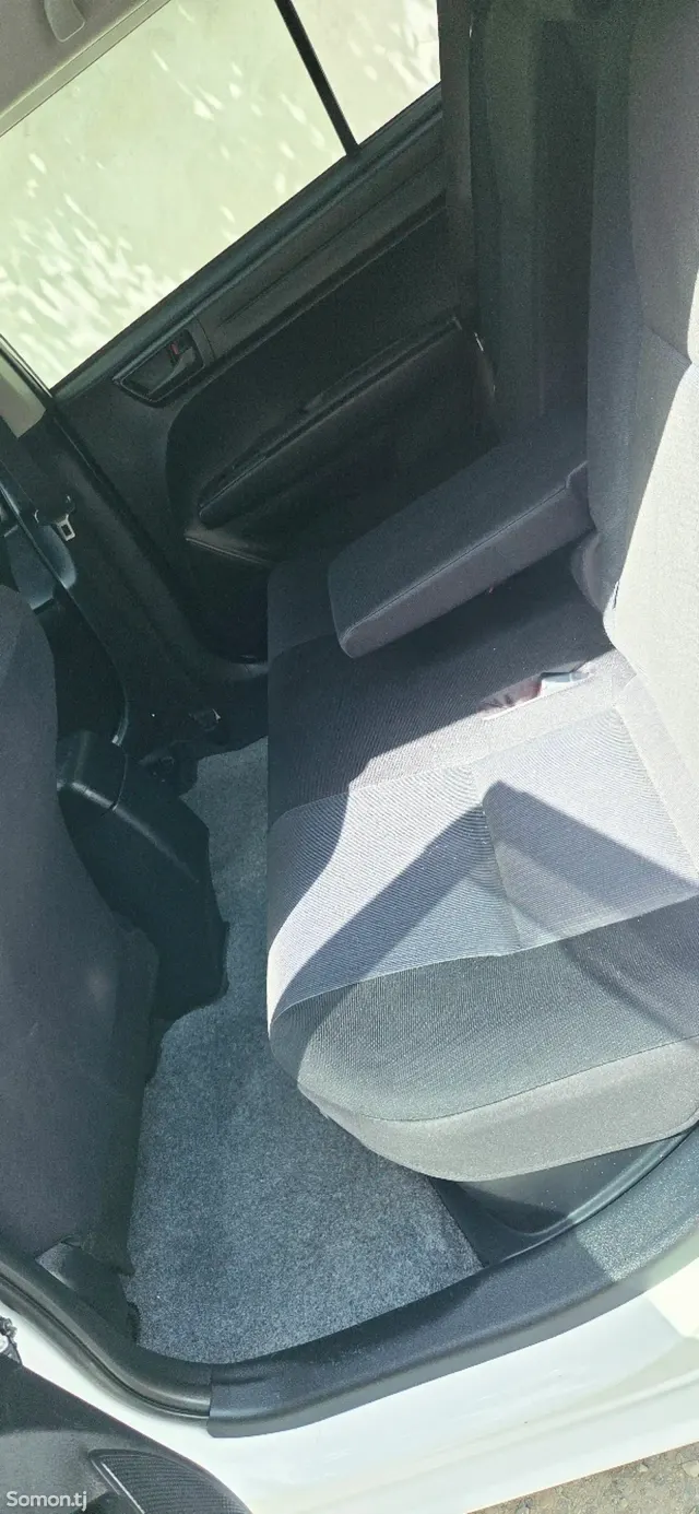Toyota Fielder 2016 · 1.5 AT