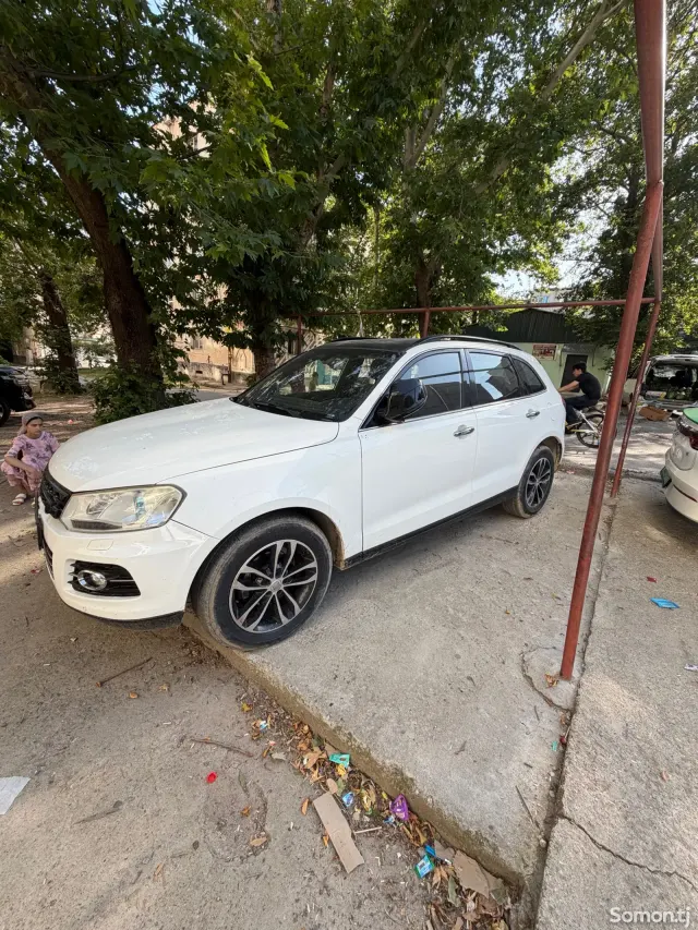 Zotye SR7 2016 · 1.6 AT