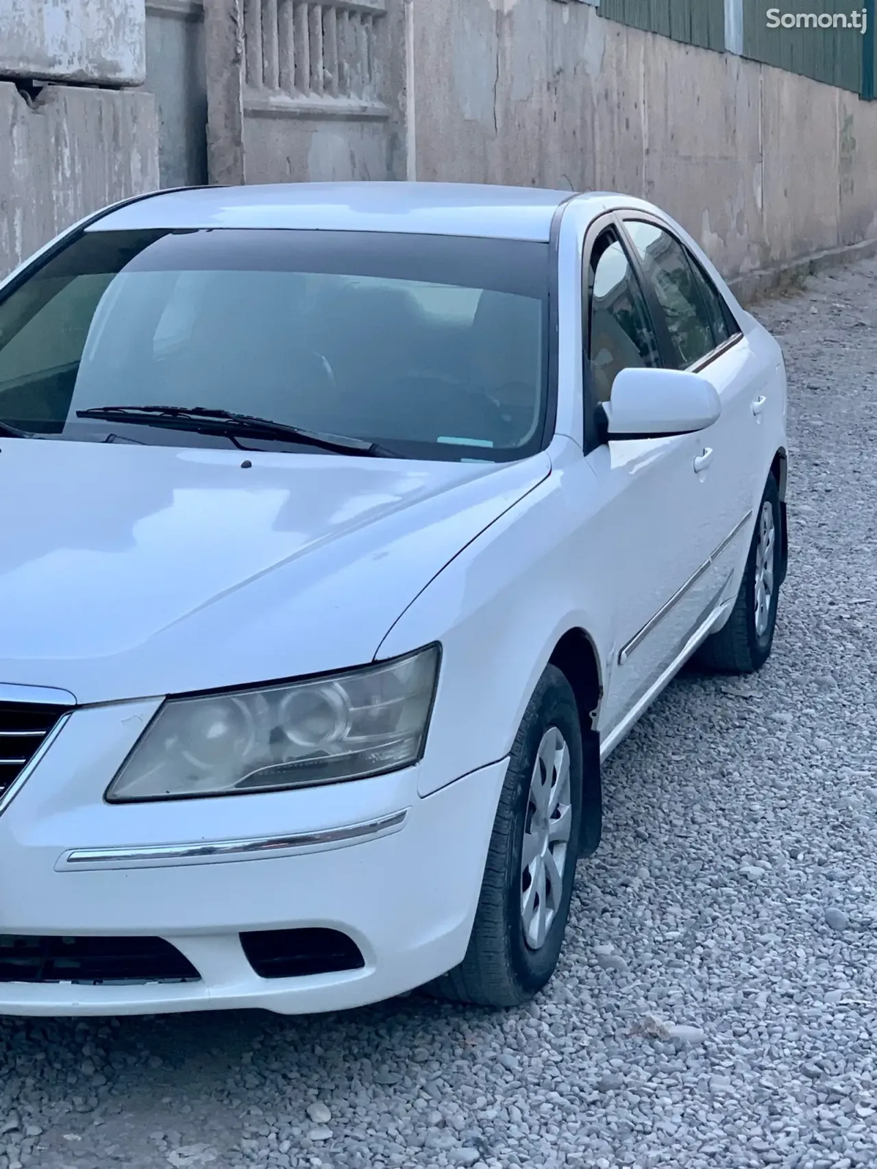 Hyundai Sonata 2009 · 2.4 AT